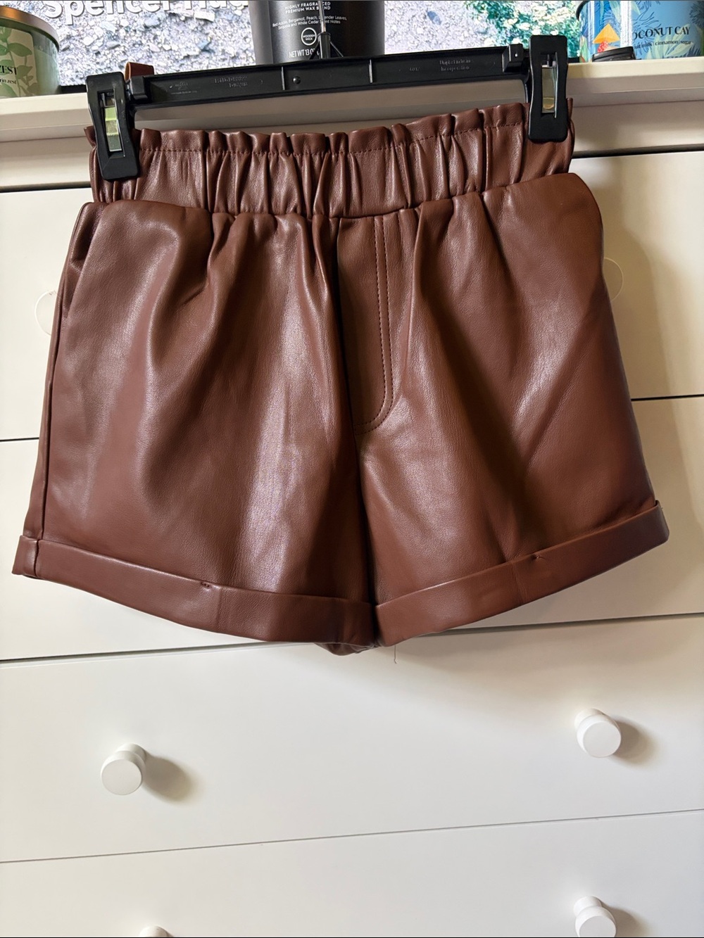 🍂NWT FOREVER 21 WOMENS SIZE SMALL BROWN PLEATHER HIGJ WAISTED SHORTS